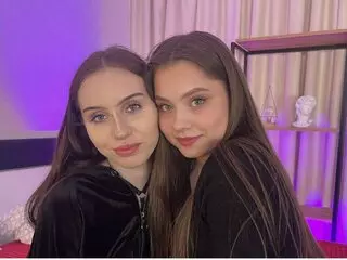 Livesex AmeliaAndEllie